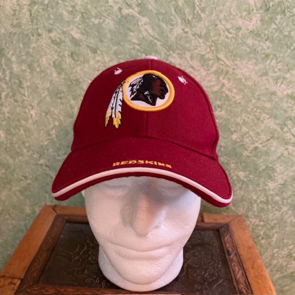 GAME DAY collectible Redskins ball cap